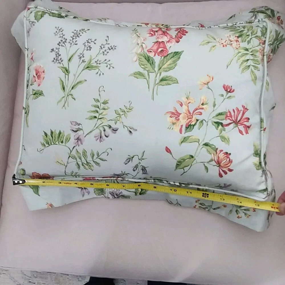 Pair (2) Peacock Alley Floral Pillows 20